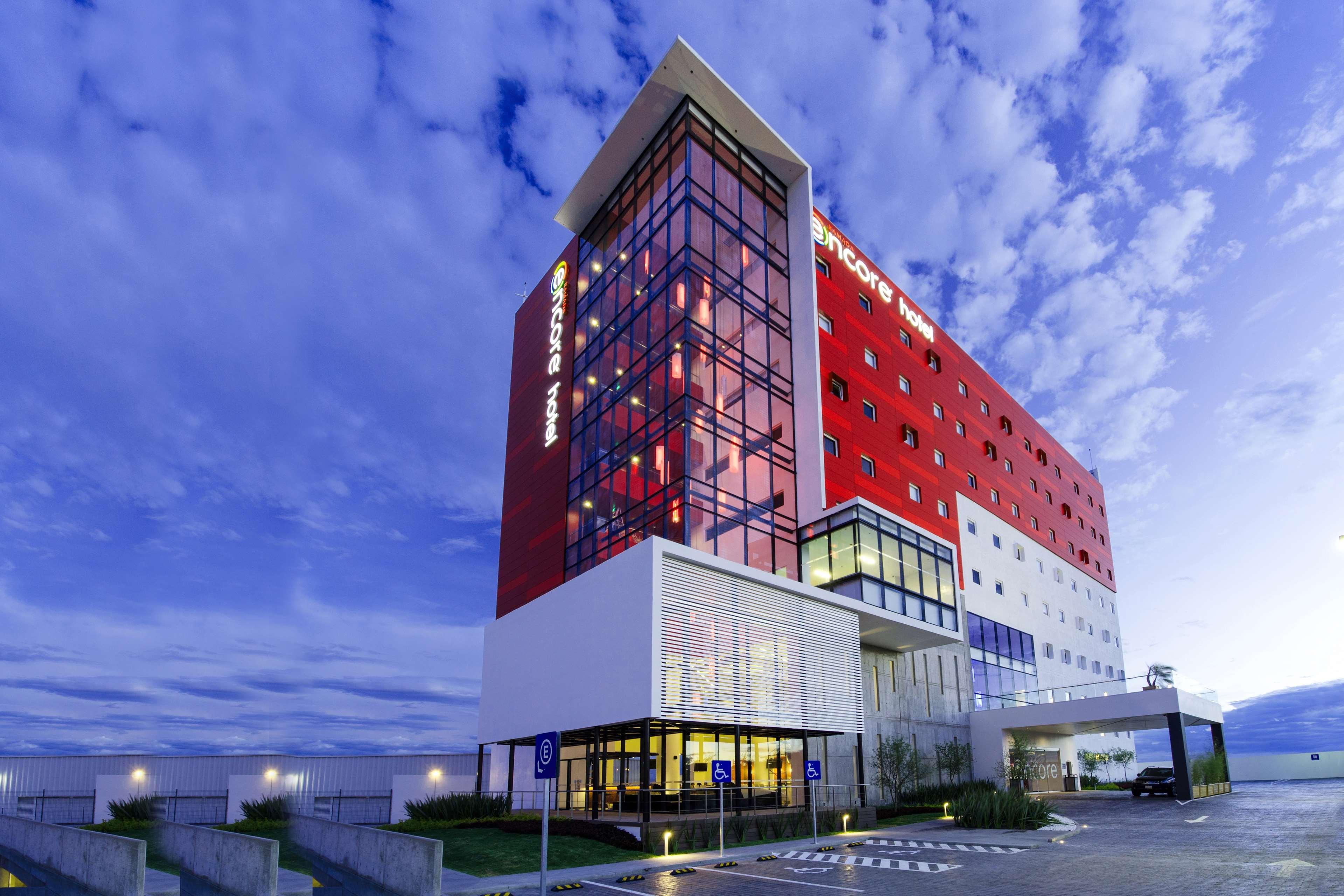 Ramada Encore By Wyndham Aguascalientes Exterior foto