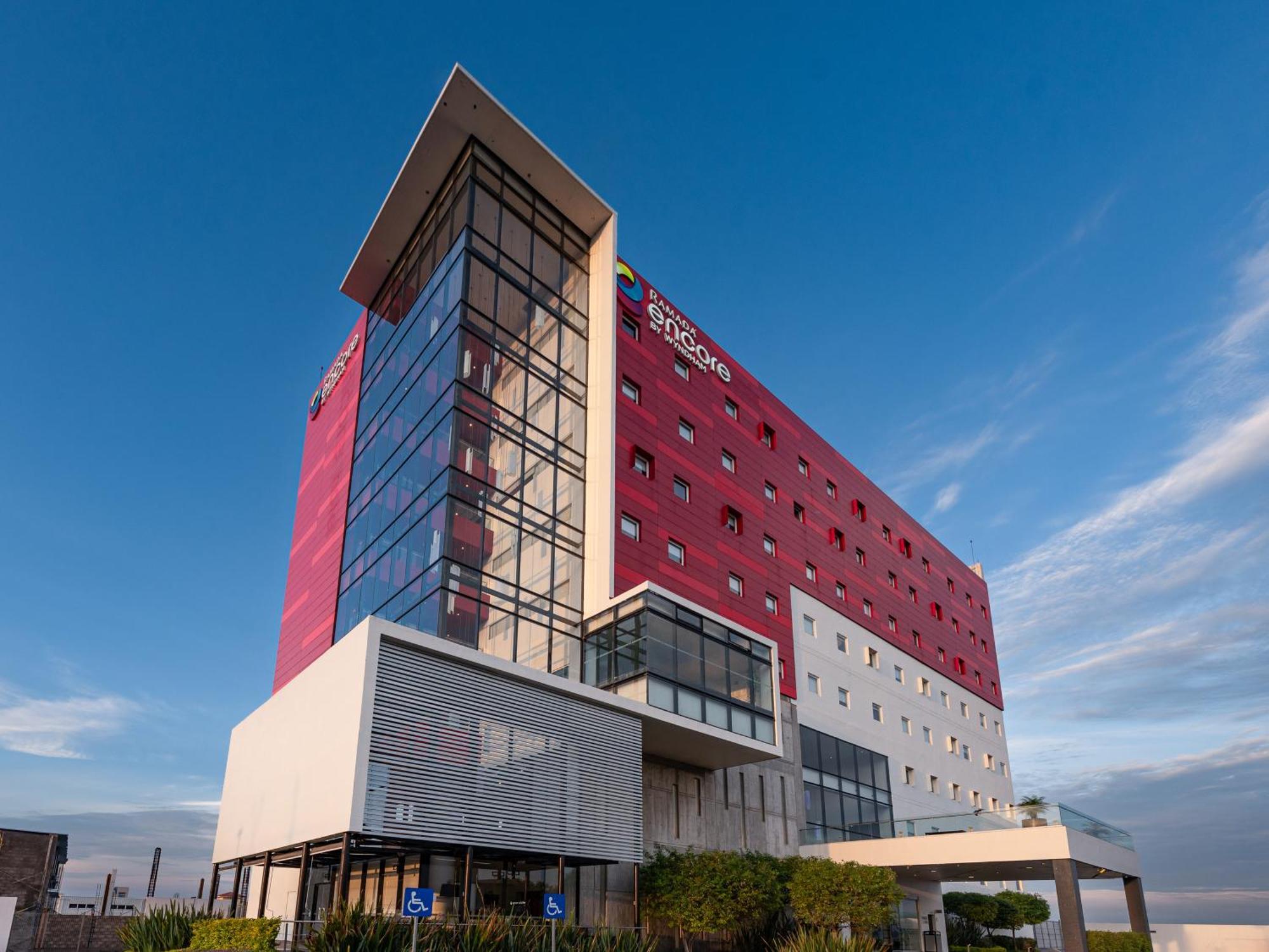 Ramada Encore By Wyndham Aguascalientes Exterior foto